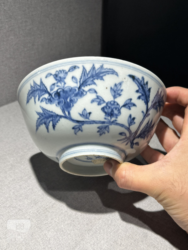 明成化 青花花卉碗一对 - 图8